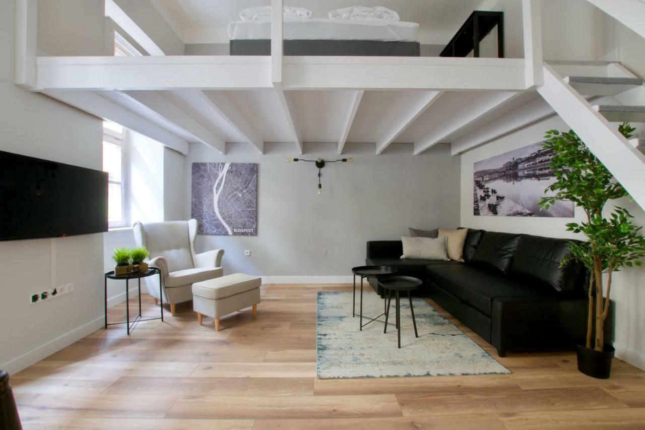 Standard Apartment by Hi5 - Rákóczi 23 Studio Budapeste Exterior foto
